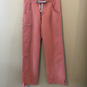Figs Kade Cargo Scrub Pants in Mauve